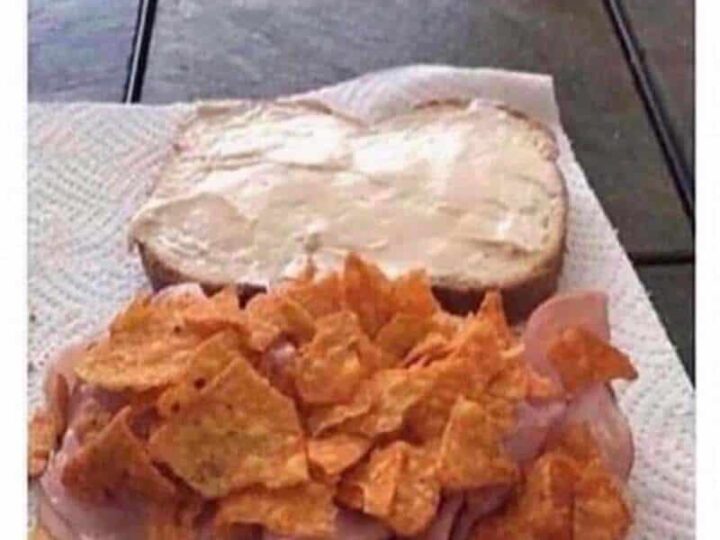 Sandwich with fried chicken, ham, and bread with mayonnaise, caption about swimming.