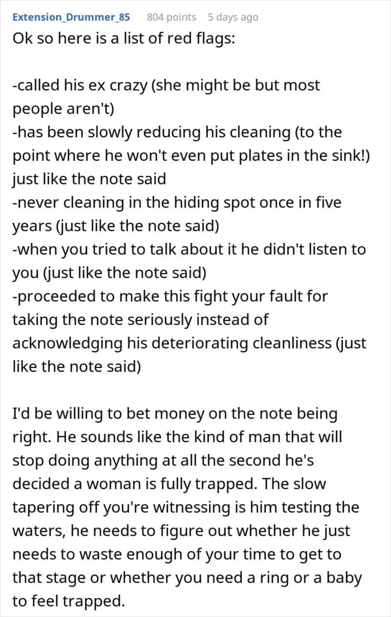 List of red flags from a note about a man's ex and behavior.