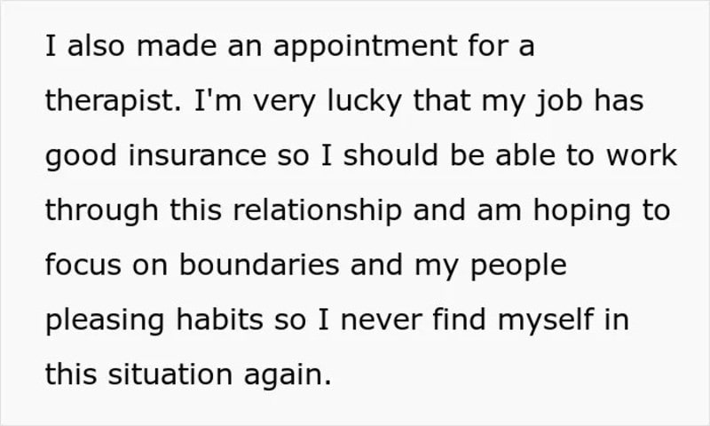 Text about making a therapy appointment and hoping to focus on boundaries.