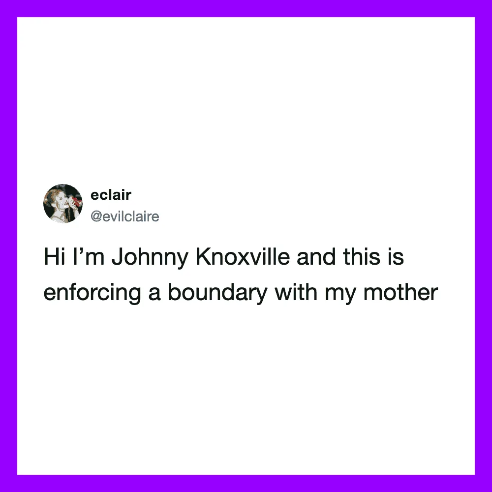 Twitter post by @evilclaire about Johnny Knoxville and her mother.
